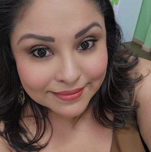 Meet your Posher, Connie